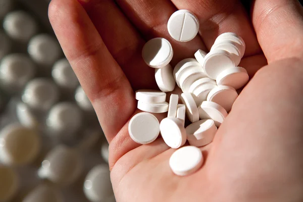 Metformin Hydrochloride Prolonged Release and Glimepiride Tablets IP